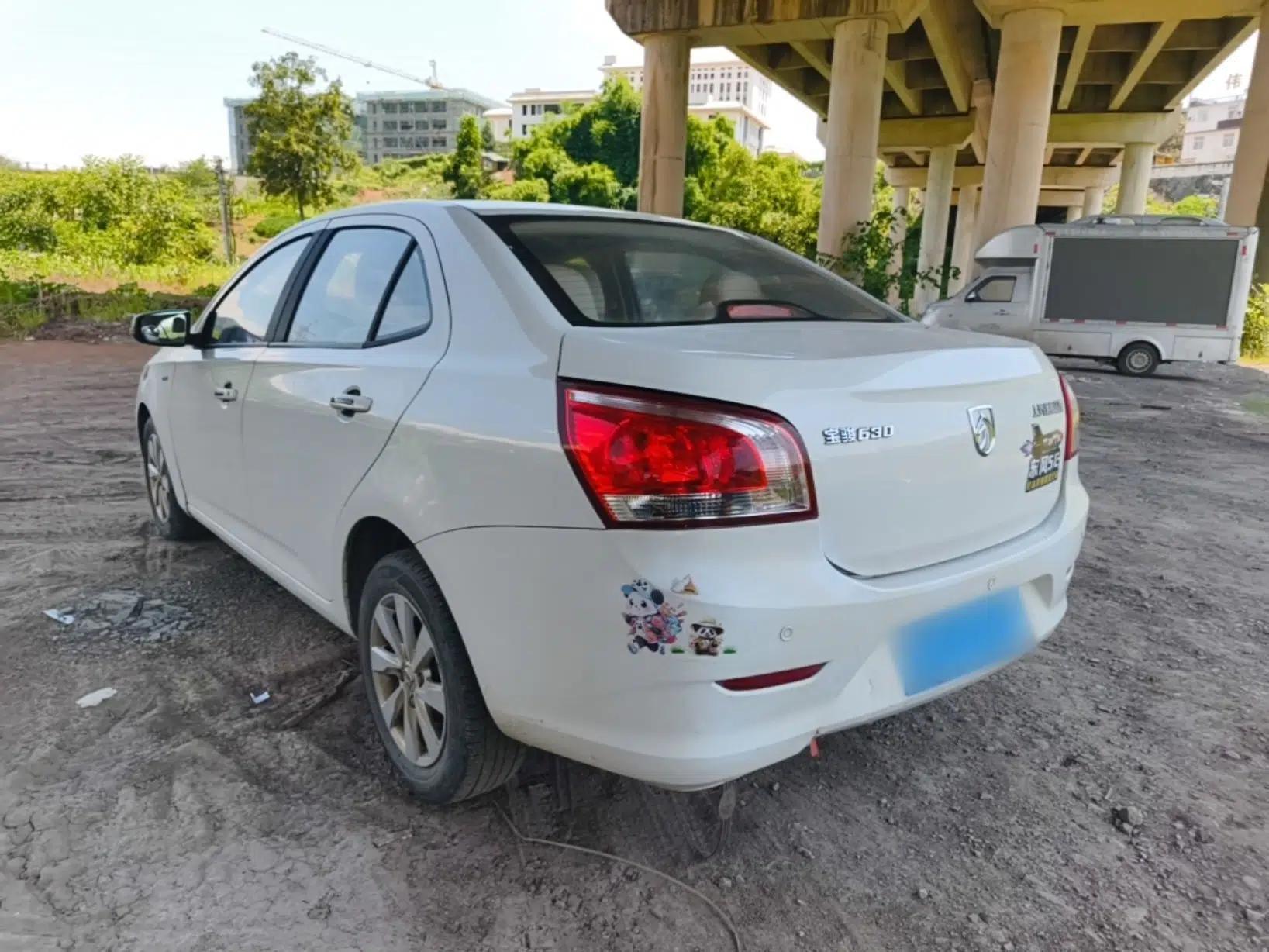 Baojun 630 2013 1.5L manual Comfort trim — миниатюра 4