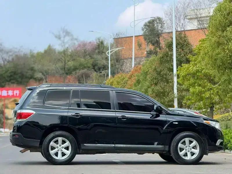 2012 Highlander 3.5L AWD 7-seater Elite Edition — миниатюра 5