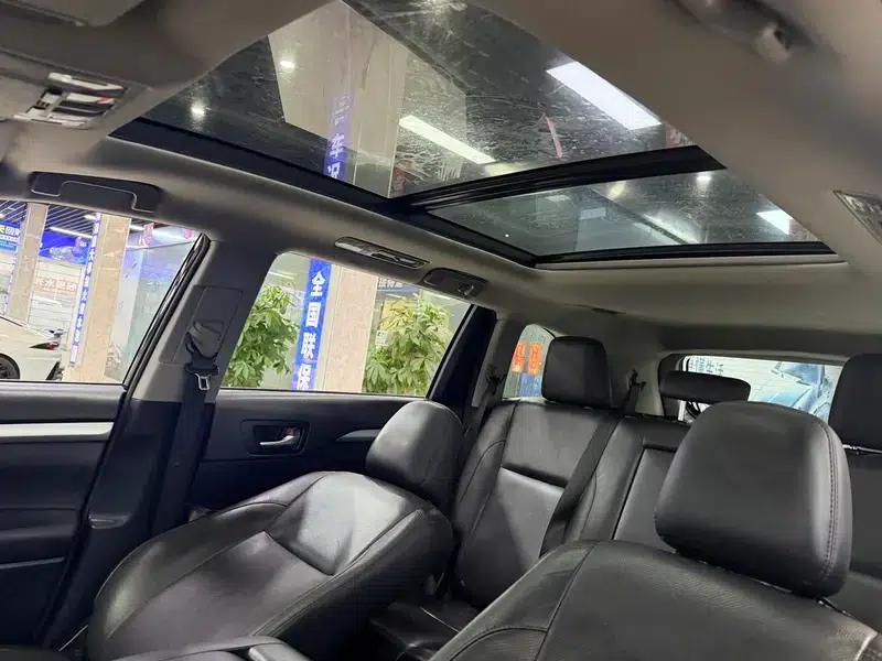 2015 Highlander 2.0T 2WD Luxury 7-seater — миниатюра 13