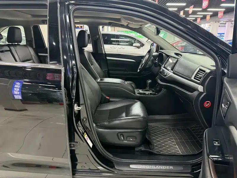 2015 Highlander 2.0T 2WD Luxury 7-seater — миниатюра 15