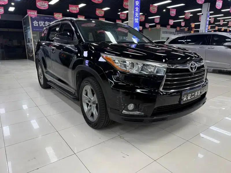 2015 Highlander 2.0T 2WD Luxury 7-seater — миниатюра 3