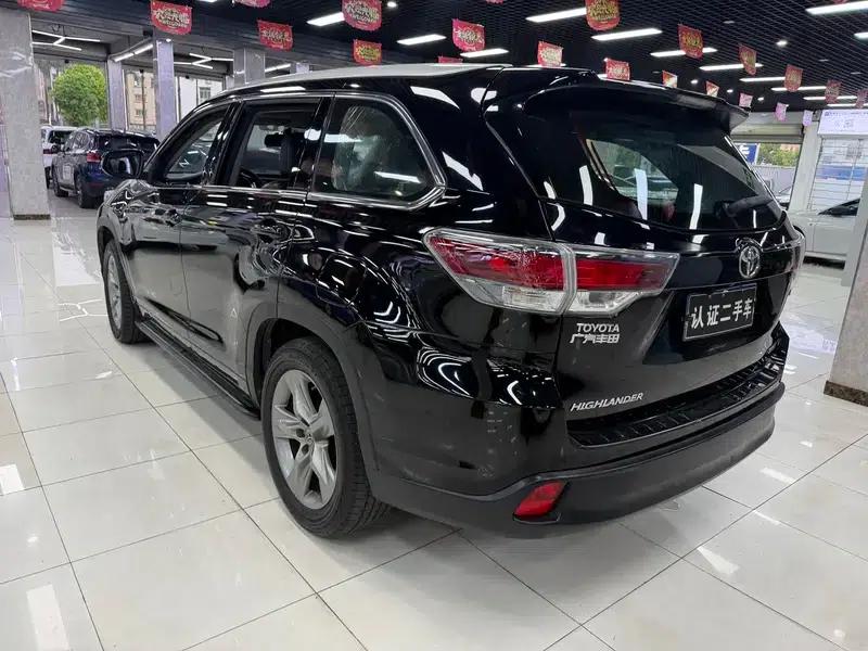 2015 Highlander 2.0T 2WD Luxury 7-seater — миниатюра 4