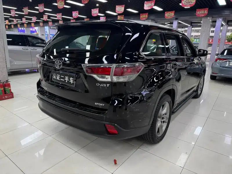 2015 Highlander 2.0T 2WD Luxury 7-seater — миниатюра 6