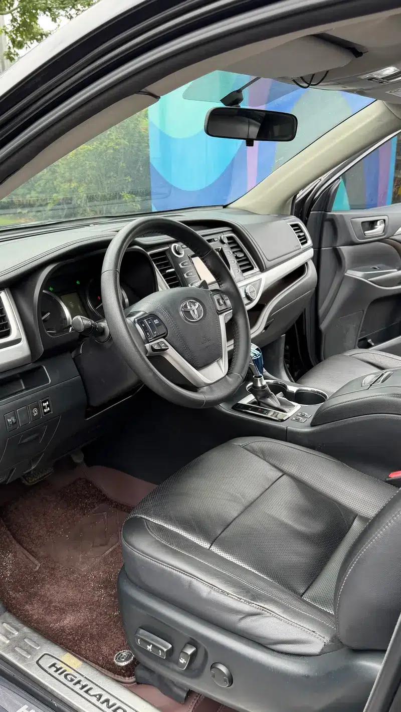 2015 Highlander 2.0T 2WD Luxury 7-seater — миниатюра 6
