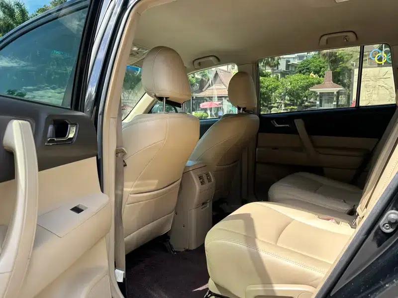 2012 Highlander 2.7L 2WD 5-seater Elite Edition — миниатюра 11