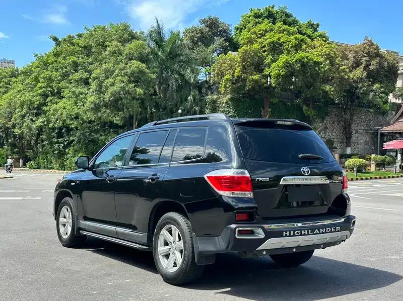 2012 Highlander 2.7L 2WD 5-seater Elite Edition — миниатюра 4