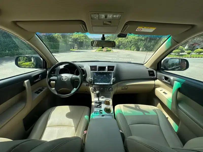 2012 Highlander 2.7L 2WD 5-seater Elite Edition — миниатюра 7