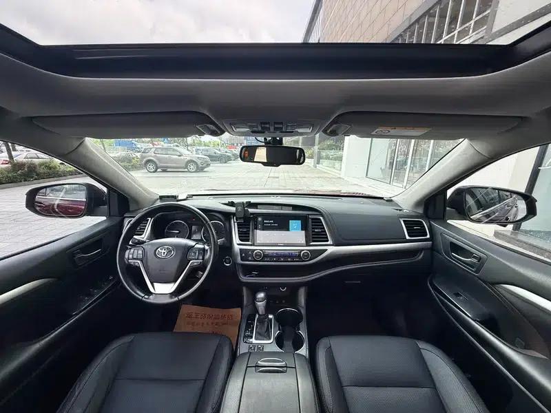 2017 Highlander 2.0T AWD Luxury 7-seater — миниатюра 7