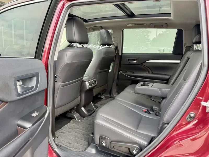 2017 Highlander 2.0T AWD Luxury 7-seater — миниатюра 9
