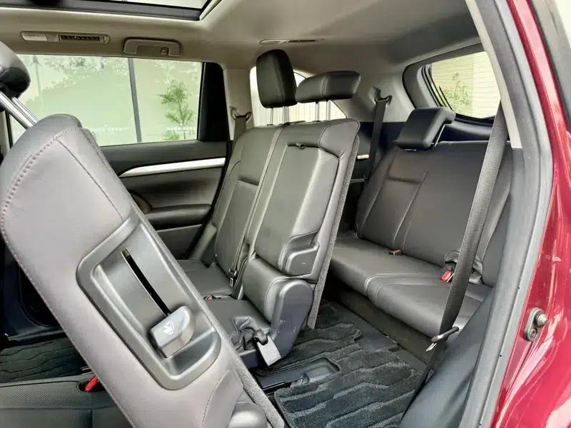 2017 Highlander 2.0T AWD Luxury 7-seater — миниатюра 10