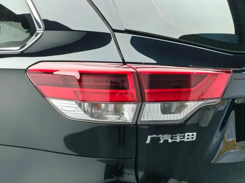 2018 Toyota Highlander 2.0T 4WD Premium Edition 7-seater (China VI Emission Standard) — миниатюра 13