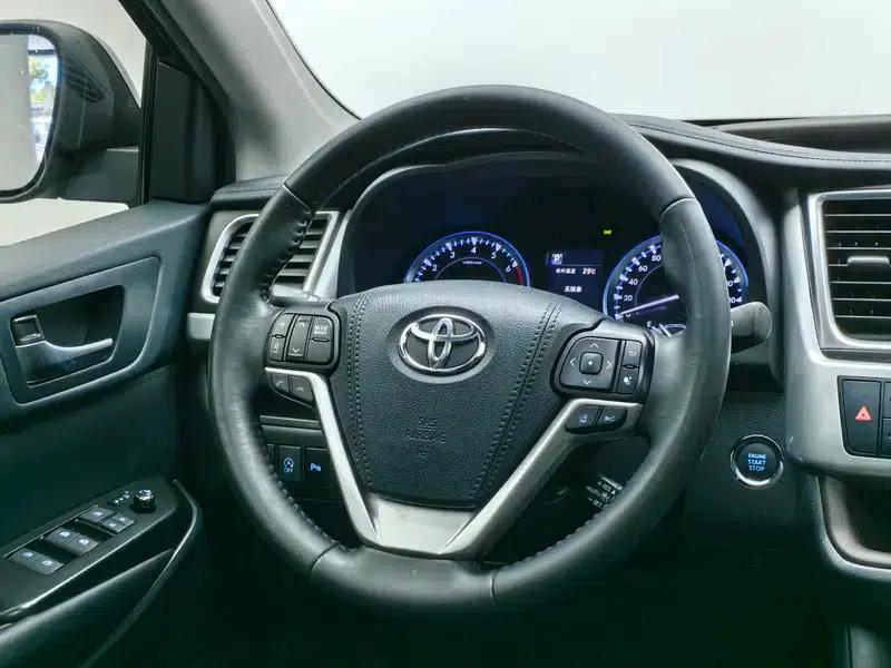 2018 Toyota Highlander 2.0T 4WD Premium Edition 7-seater (China VI Emission Standard) — миниатюра 16