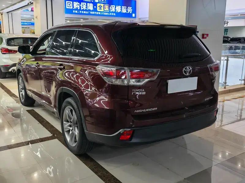 2017 Highlander 2.0T 2WD Luxury 7-seater — миниатюра 4