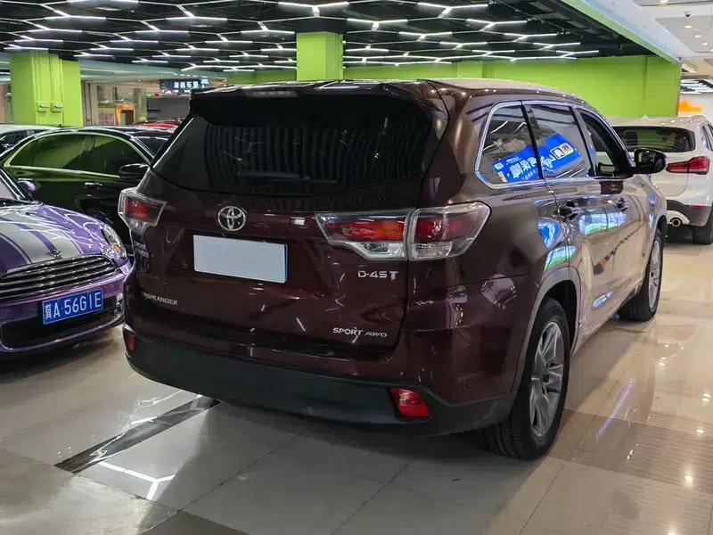 2017 Highlander 2.0T 2WD Luxury 7-seater — миниатюра 6