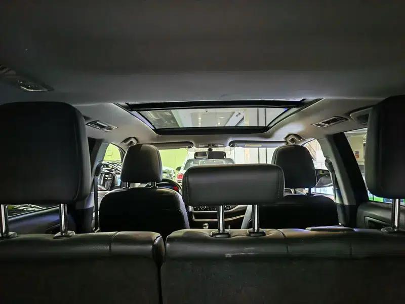 2017 Highlander 2.0T 2WD Luxury 7-seater — миниатюра 8