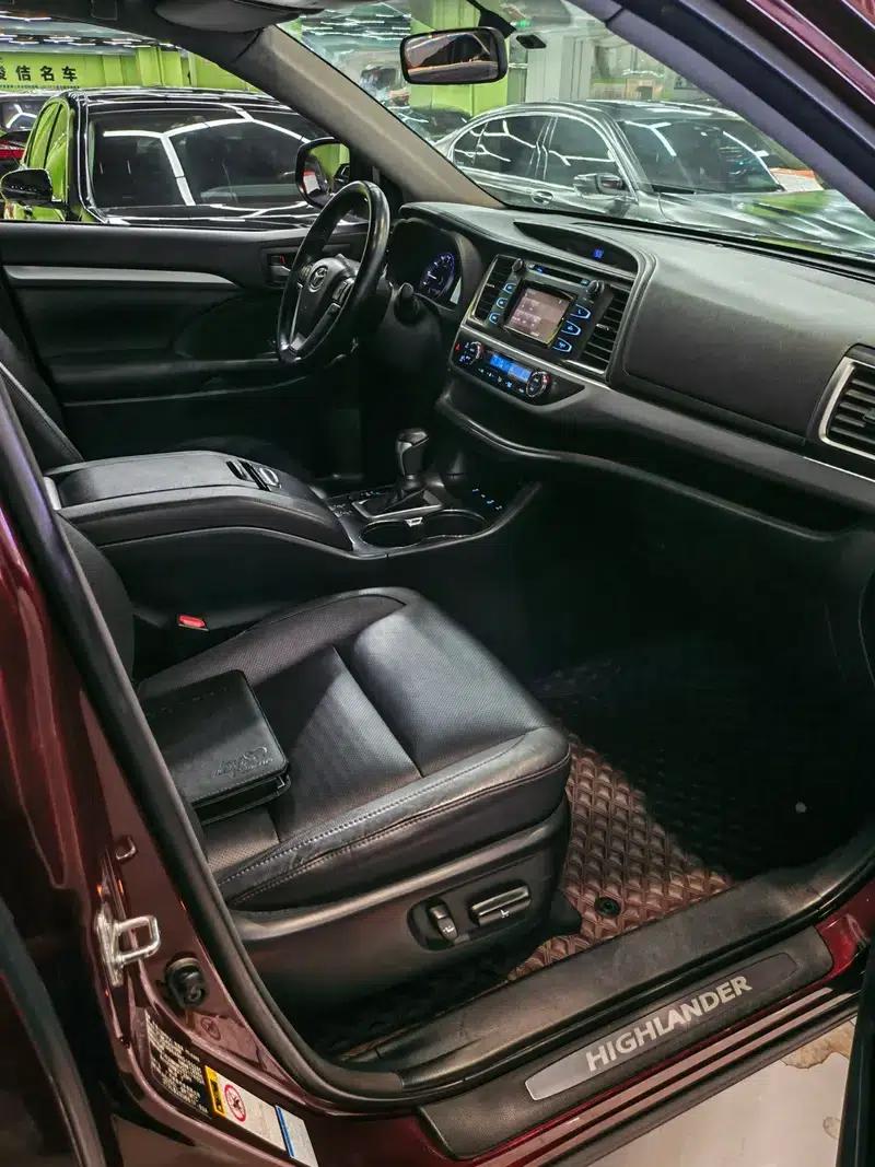 2017 Highlander 2.0T 2WD Luxury 7-seater — миниатюра 9