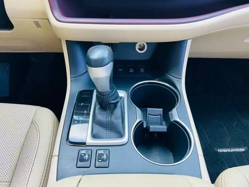 2015 Highlander 2.0T AWD Luxury 7-seater — миниатюра 14