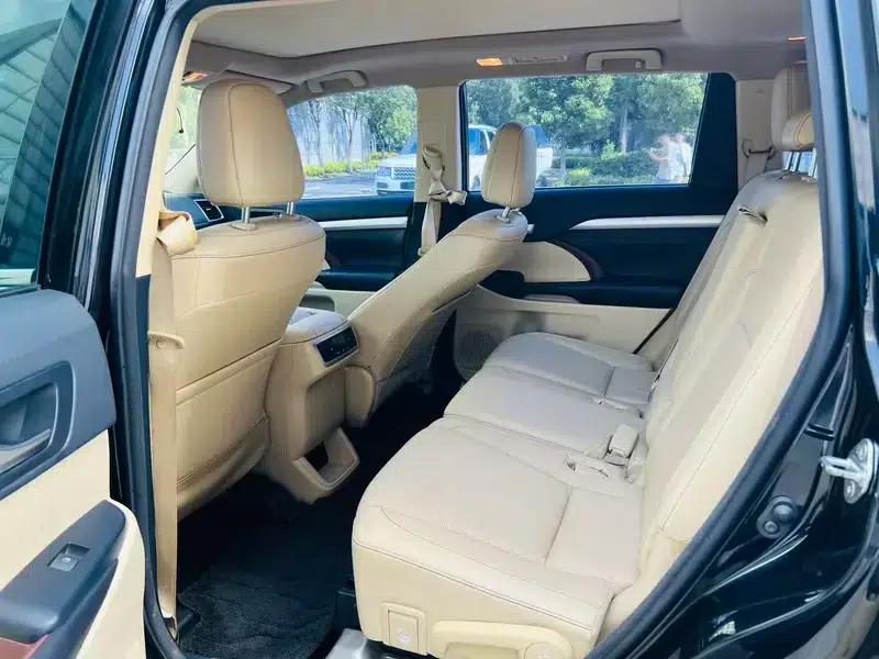 2015 Highlander 2.0T AWD Luxury 7-seater — миниатюра 16