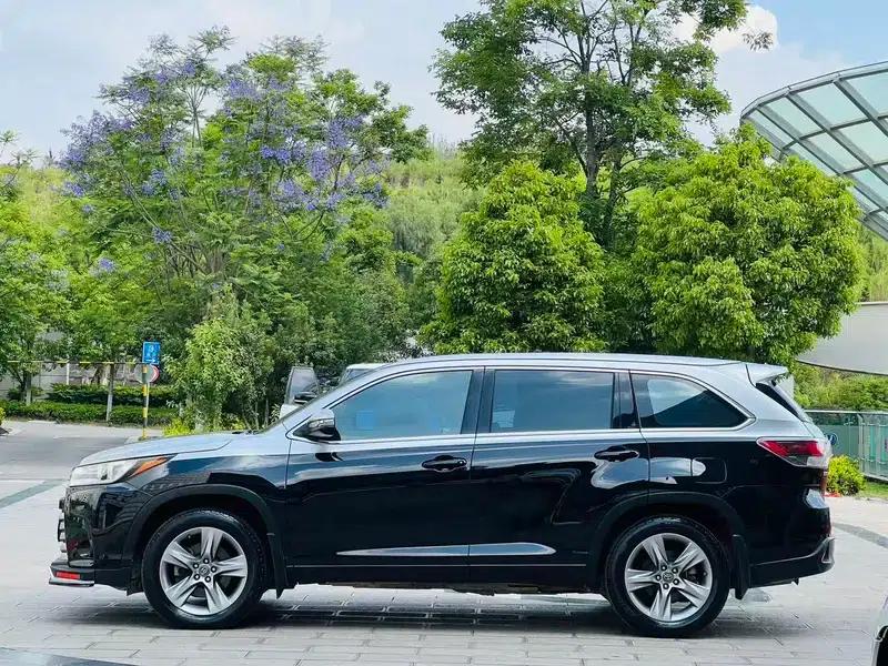 2015 Highlander 2.0T AWD Luxury 7-seater — миниатюра 4