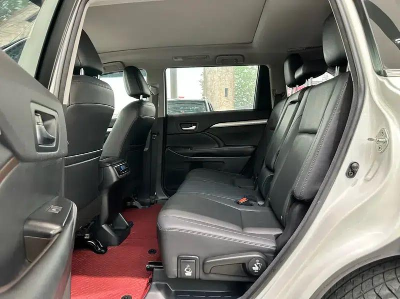 2018 Toyota Highlander 2.0T 4WD Luxury 7-seater (National V Emission Standard) — миниатюра 16