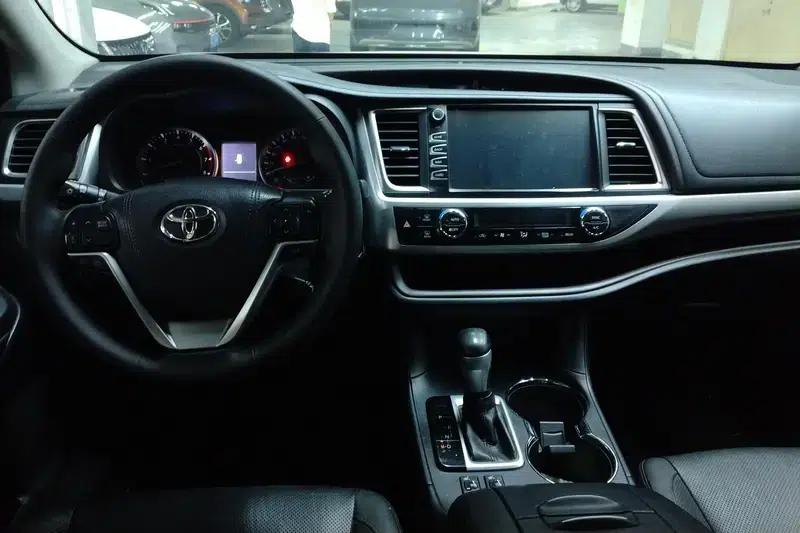 2015 Highlander 2.0T AWD Luxury 7-seater — миниатюра 13