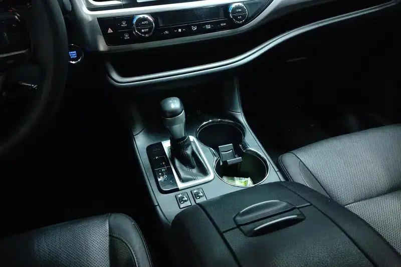 2015 Highlander 2.0T AWD Luxury 7-seater — миниатюра 15