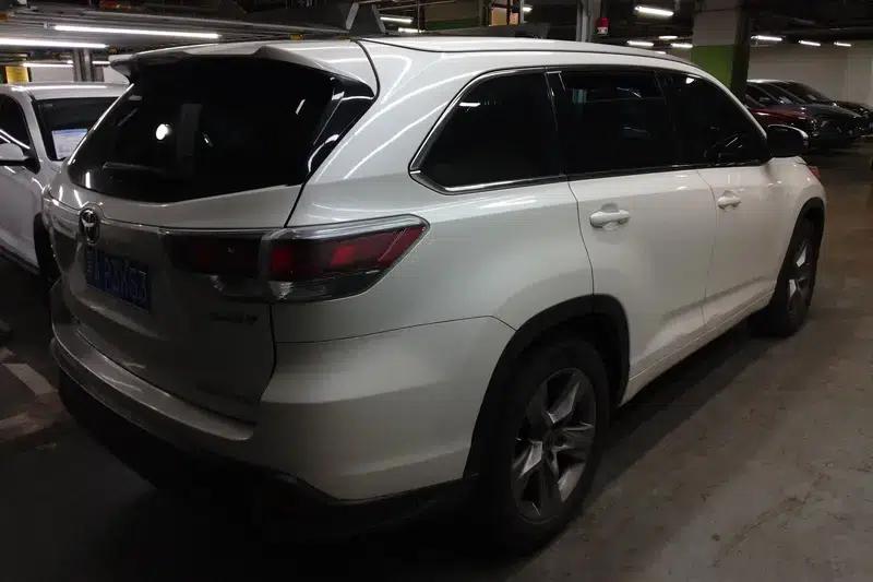 2015 Highlander 2.0T AWD Luxury 7-seater — миниатюра 3