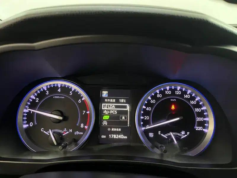 2018 Toyota Highlander 2.0T 4WD Luxury 7-seater (National V Emission Standard) — миниатюра 12