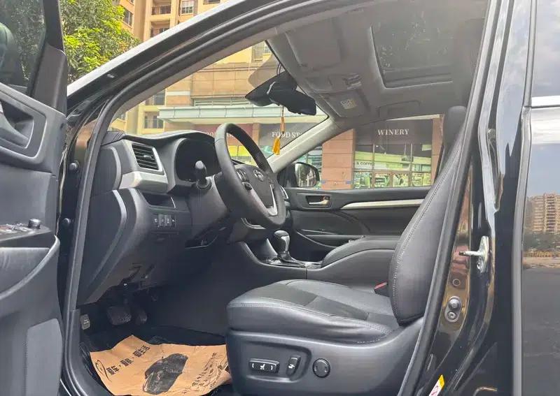 2018 Toyota Highlander 2.0T 4WD Premium Edition 7-seater (China VI Emission Standard) — миниатюра 12
