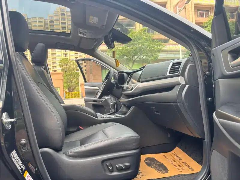 2018 Toyota Highlander 2.0T 4WD Premium Edition 7-seater (China VI Emission Standard) — миниатюра 16