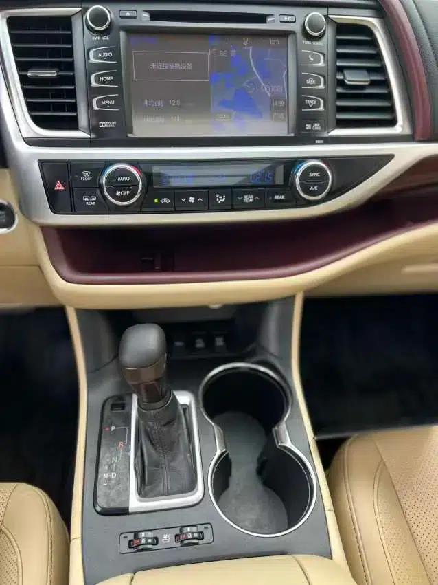 2015 Highlander 2.0T AWD Supreme Edition 7-seater — миниатюра 11
