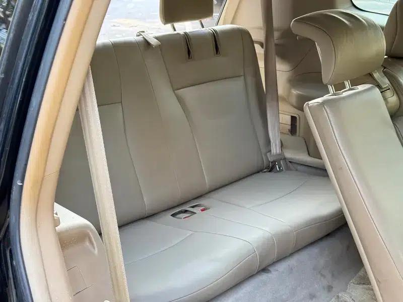 2011 Highlander 2.7L 2WD 7-seater Luxury Edition — миниатюра 18