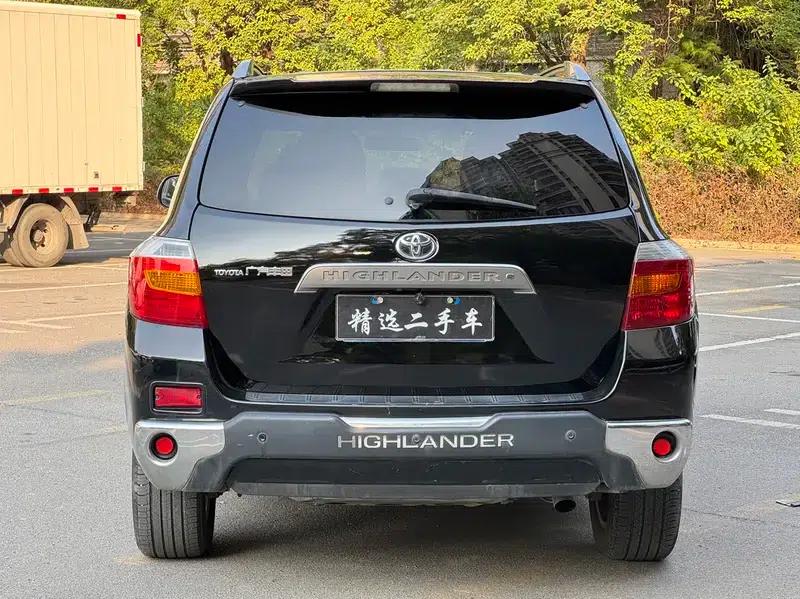 2011 Highlander 2.7L 2WD 7-seater Luxury Edition — миниатюра 5