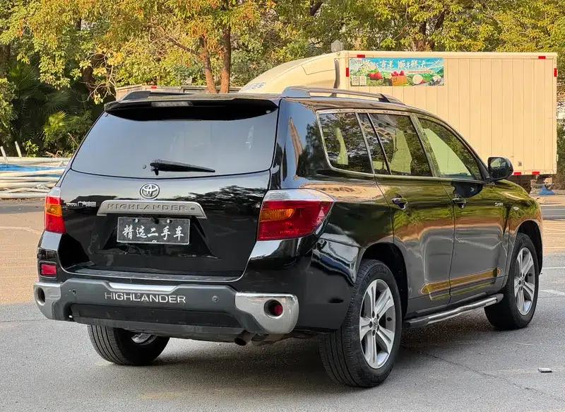 2011 Highlander 2.7L 2WD 7-seater Luxury Edition — миниатюра 6
