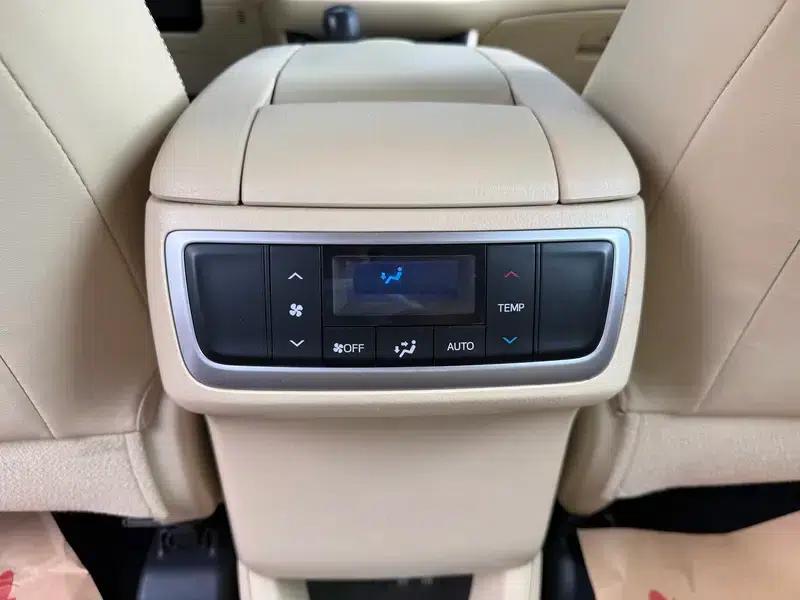 2018 Toyota Highlander 2.0T AWD Luxury 7-seater (China VI Emission Standard) — миниатюра 22