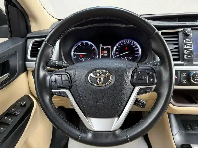 2018 Toyota Highlander 2.0T AWD Luxury 7-seater (China VI Emission Standard) — миниатюра 23
