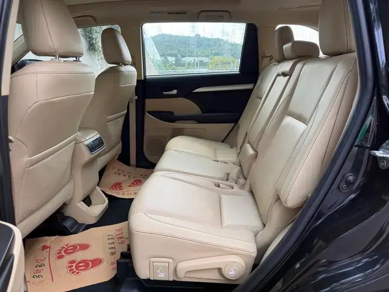 2018 Toyota Highlander 2.0T AWD Luxury 7-seater (China VI Emission Standard) — миниатюра 25
