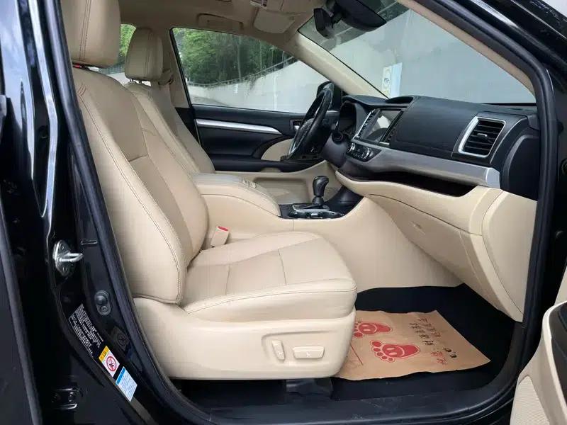 2018 Toyota Highlander 2.0T AWD Luxury 7-seater (China VI Emission Standard) — миниатюра 32