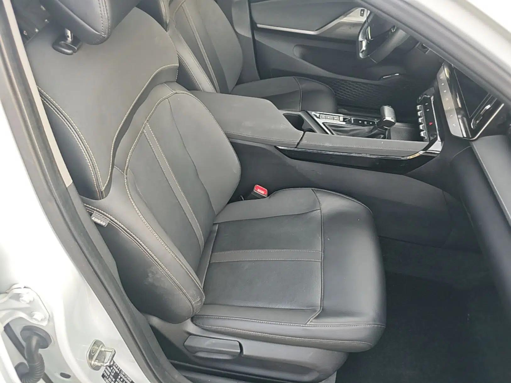 Baojun Valli 2021 1.5T Naqu Starry Sky CVT Flagship Model — миниатюра 19