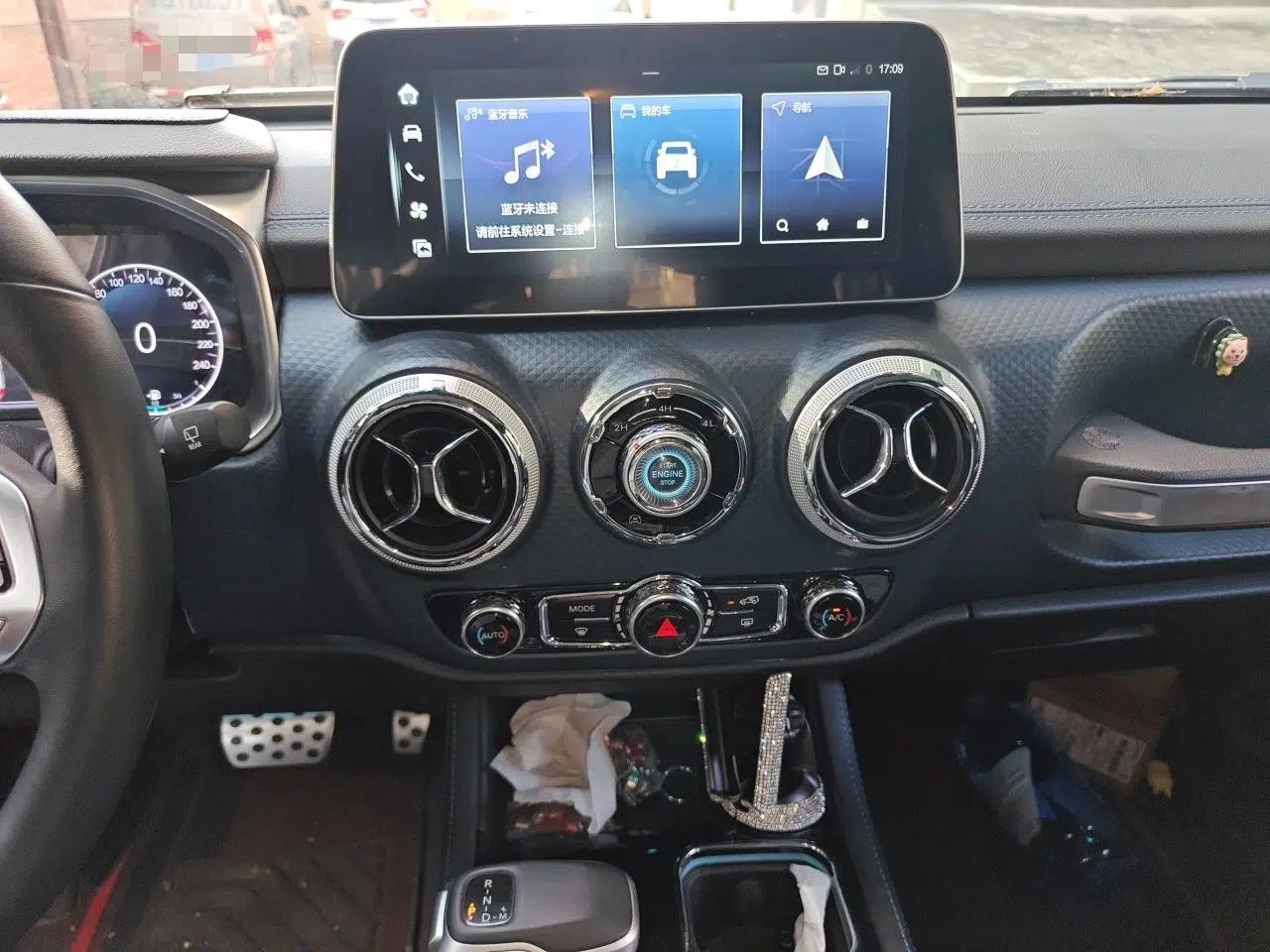 BAIC Off-Road BJ40 2022 BJ40 automatic 5-seater 2.0 — миниатюра 13