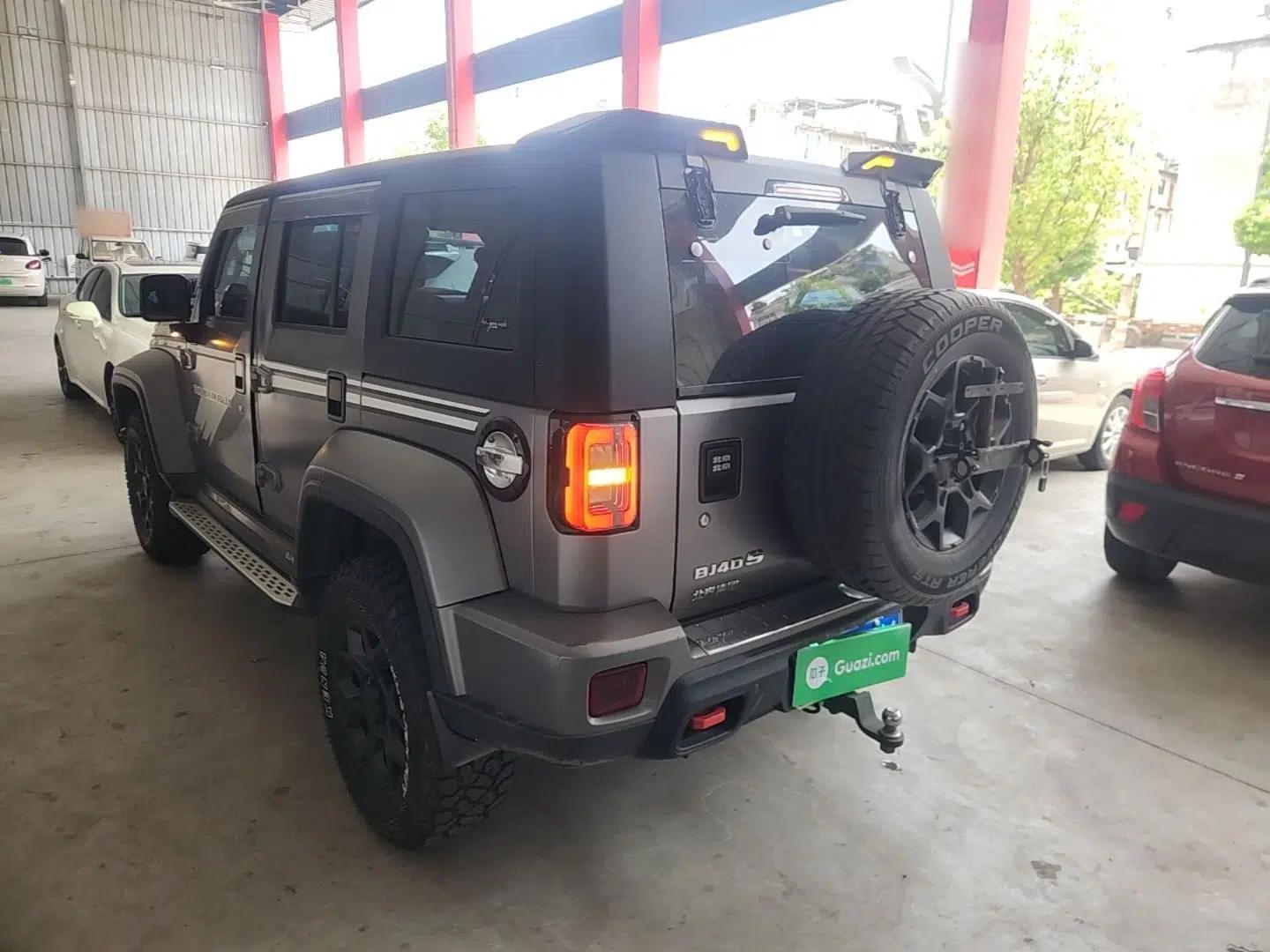 BAIC Off-Road BJ40 2021 2.0T Automatic Four-Wheel Drive Ring the Tower Champion Edition — миниатюра 4