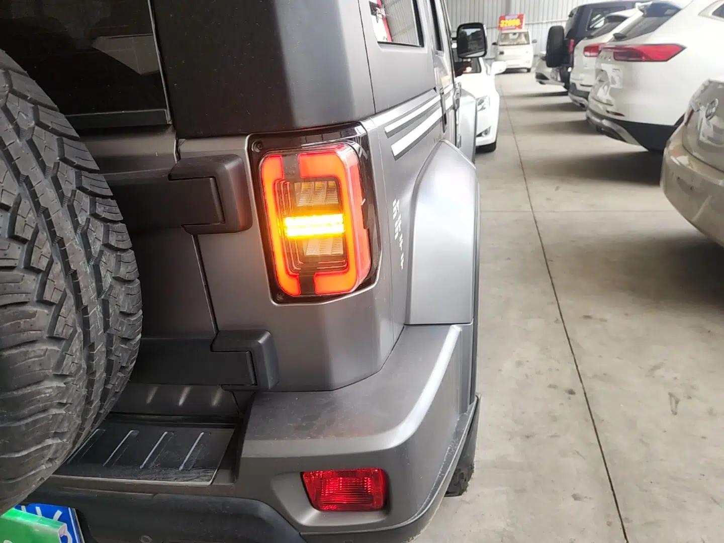 BAIC Off-Road BJ40 2021 2.0T Automatic Four-Wheel Drive Ring the Tower Champion Edition — миниатюра 9