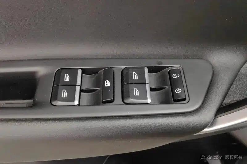 Geely Boyue 2020 1.8TD DCT 2WD Intelligent Connected 4G Edition — миниатюра 22
