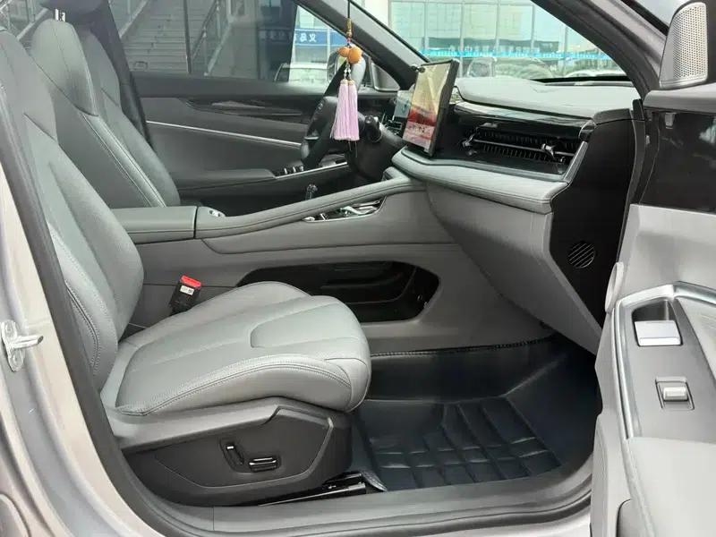 Geely Boyue 2024 1.5TD Dragon Edition — миниатюра 9