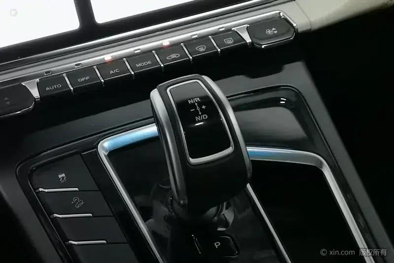 Geely Boyue 2022 Model Boyue X 1.8TD DCT Smart Edition — миниатюра 15