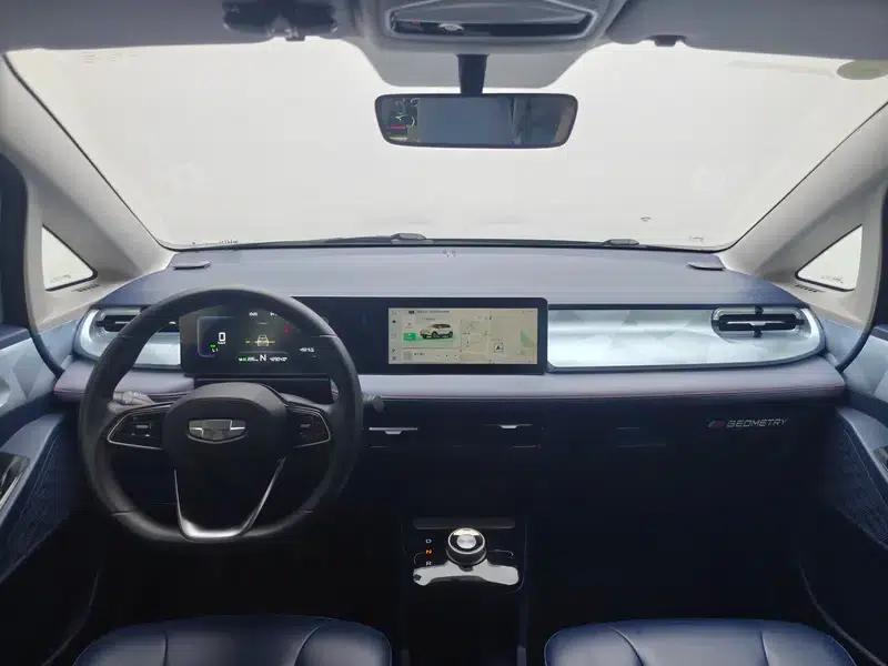 Geely Geometry E Firefly 2022 Model 320KM Cute Tiger — миниатюра 14