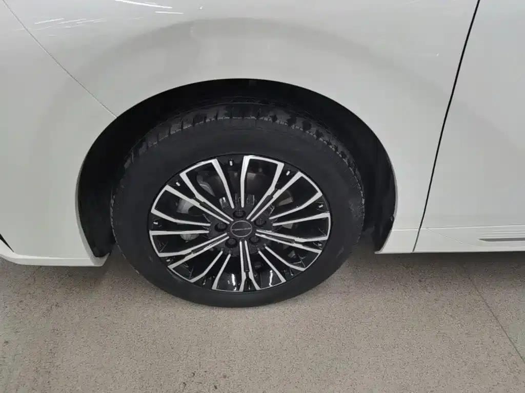 Xinghai V9 2024 1.5TD 200km Qingyun Ladder Series Premium Model — миниатюра 23