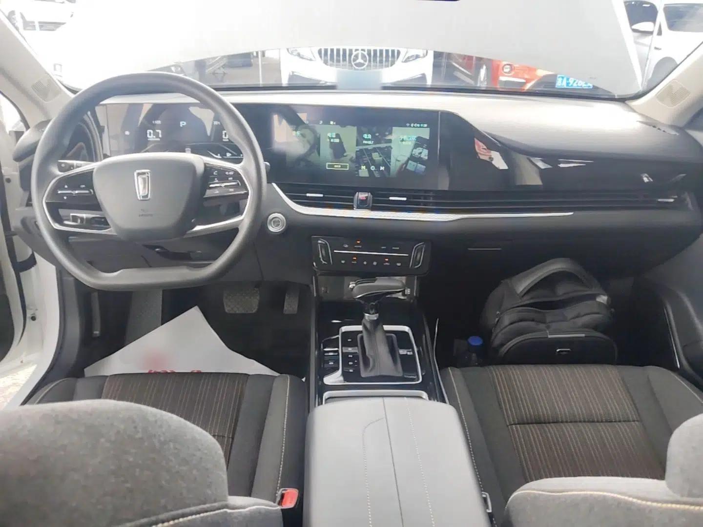 Bestune B70 2021 1.5T Automatic Enjoyment Model — миниатюра 12
