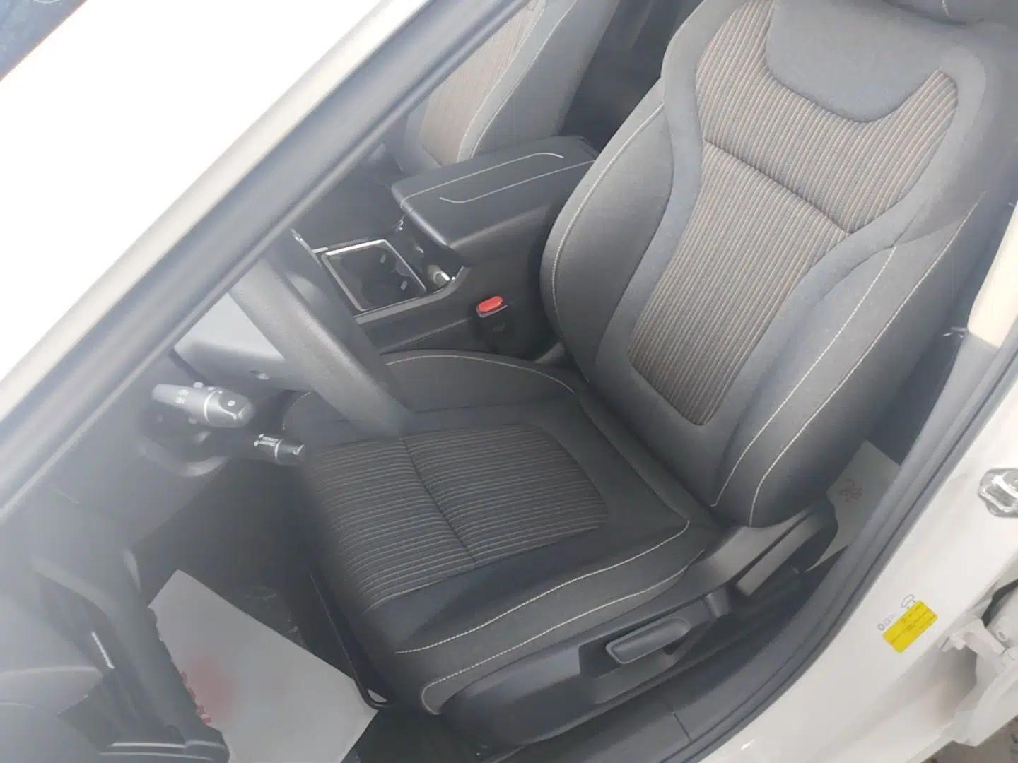 Bestune B70 2021 1.5T Automatic Enjoyment Model — миниатюра 17