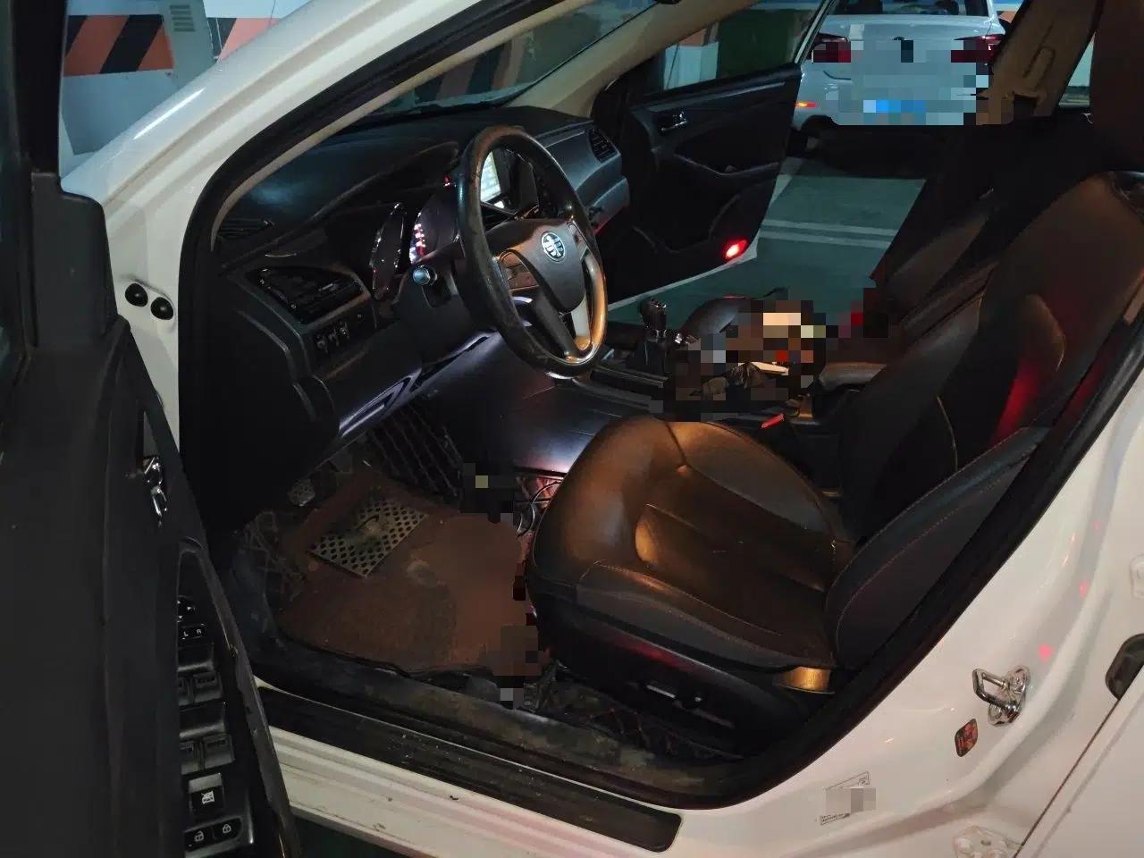 Bestune B70 2014 2.0L manual luxury version — миниатюра 16